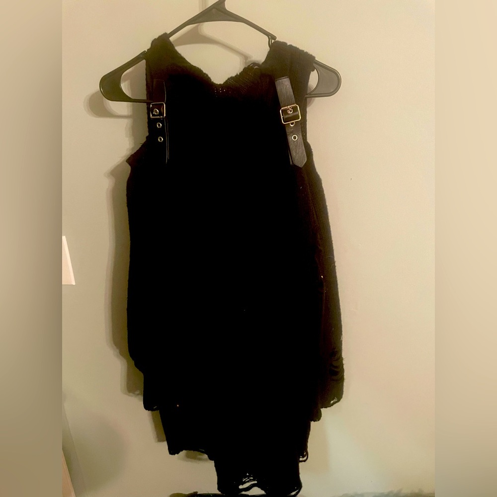 Super cute & comfy Long sweater hoodie distressed look